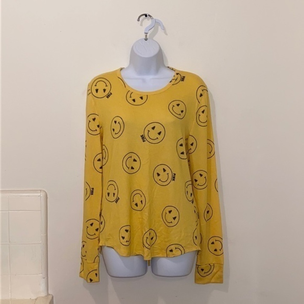 Women’s PINK by Victoria’s Secret Smiley Face Sleep Shirt